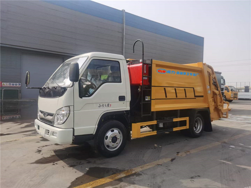 福田小卡之星藍牌4方壓縮垃圾車