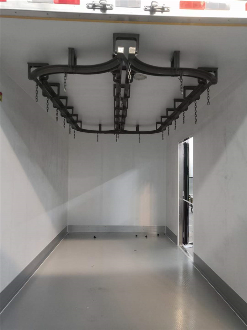 程力肉鉤冷藏車內部展示圖