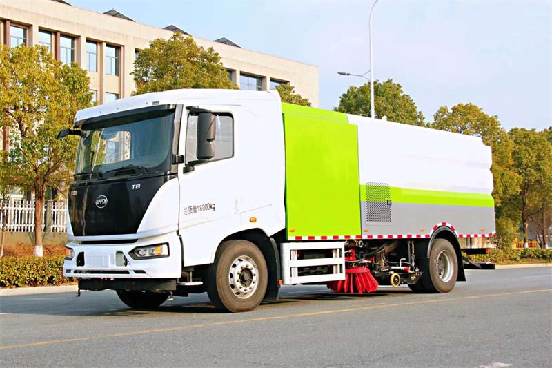 比亞迪純電動洗掃車