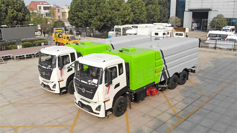 東風天龍后雙橋22方洗?掃車